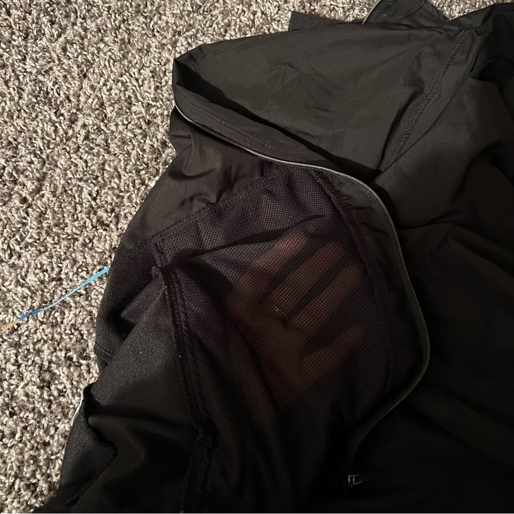 Avia Black Jacket - Picture 6 of 7